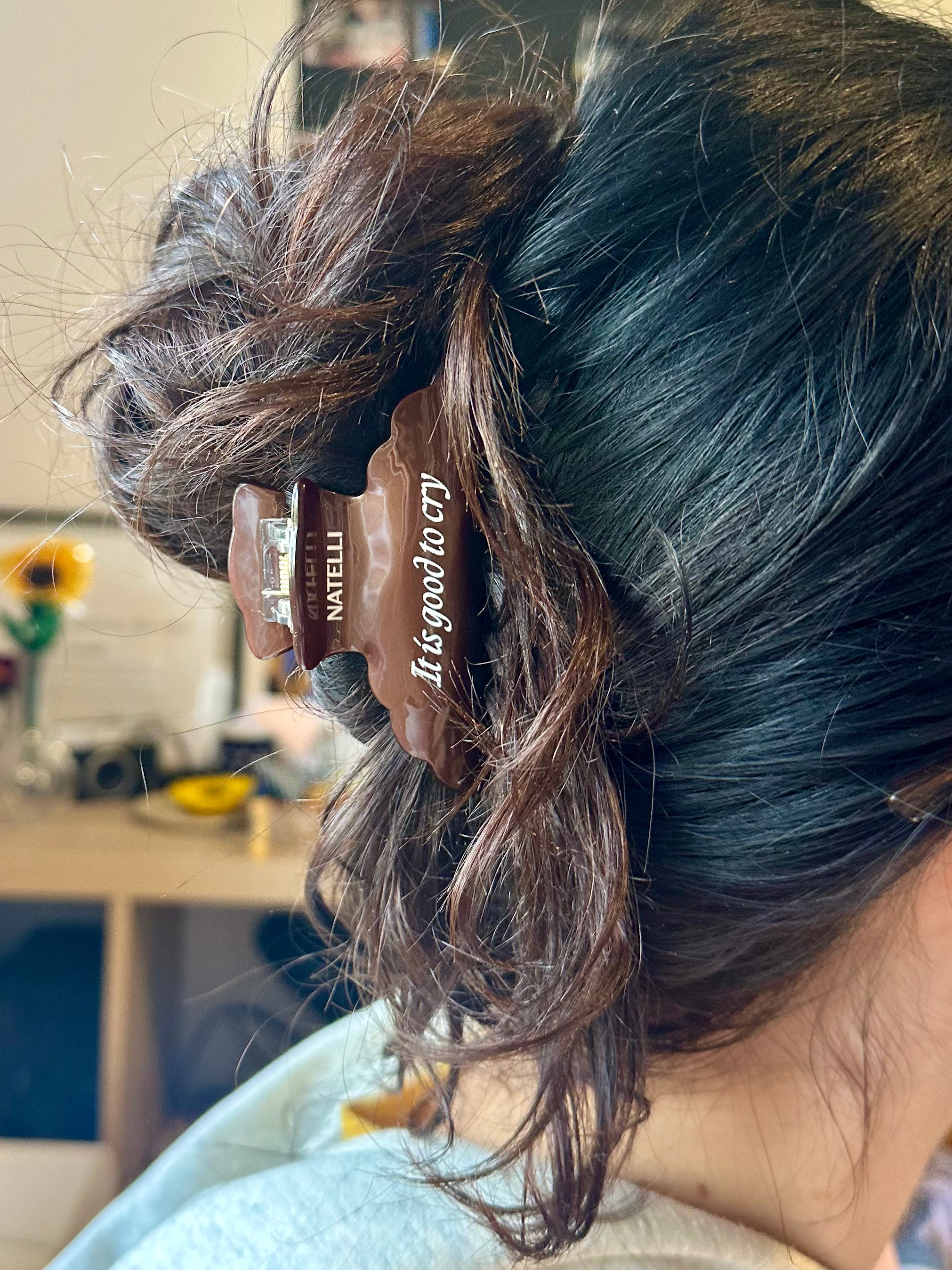 It is good to cry hair claw clip